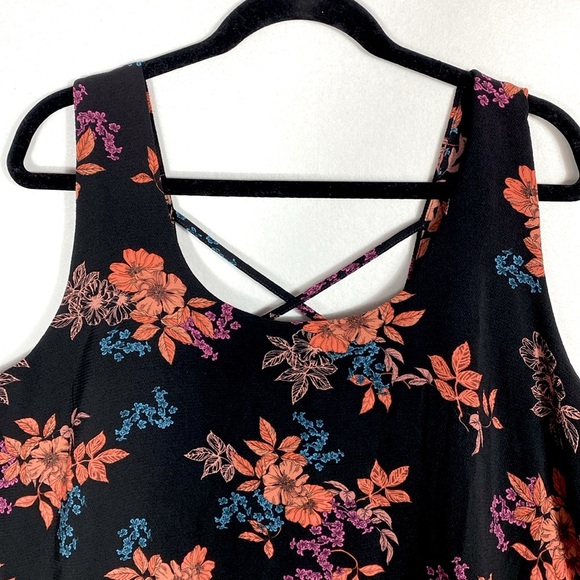 Torrid Black Floral Tiered Tank Top size 2 - Picture 4 of 12